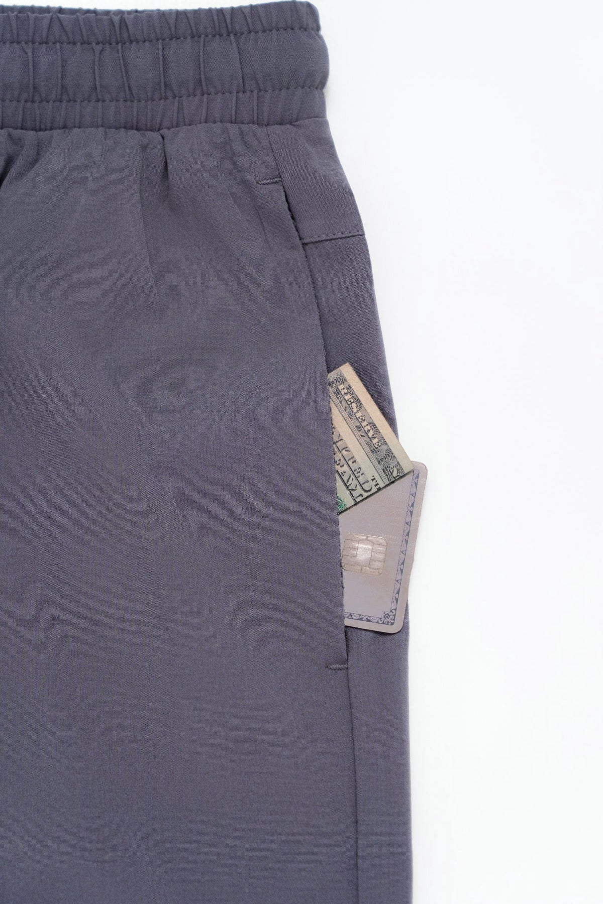 Deep side pockets
