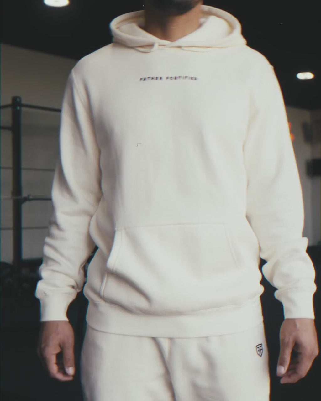 Anchor Midweight Set in Ecru, fit in motion